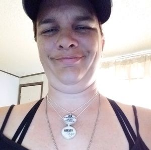 Meet your Posher, Joyce